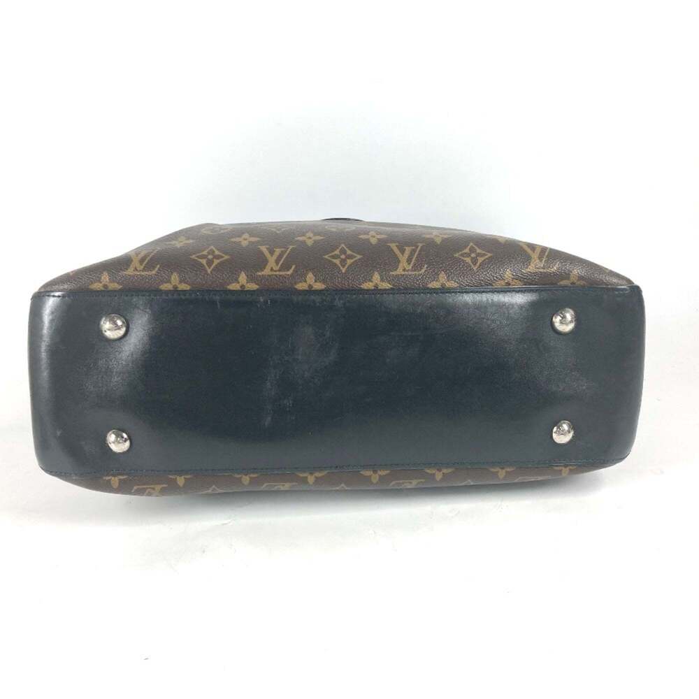 LOUIS VUITTON Brown Monogram Canvas Shoulder Bag - Picture 6 of 16
